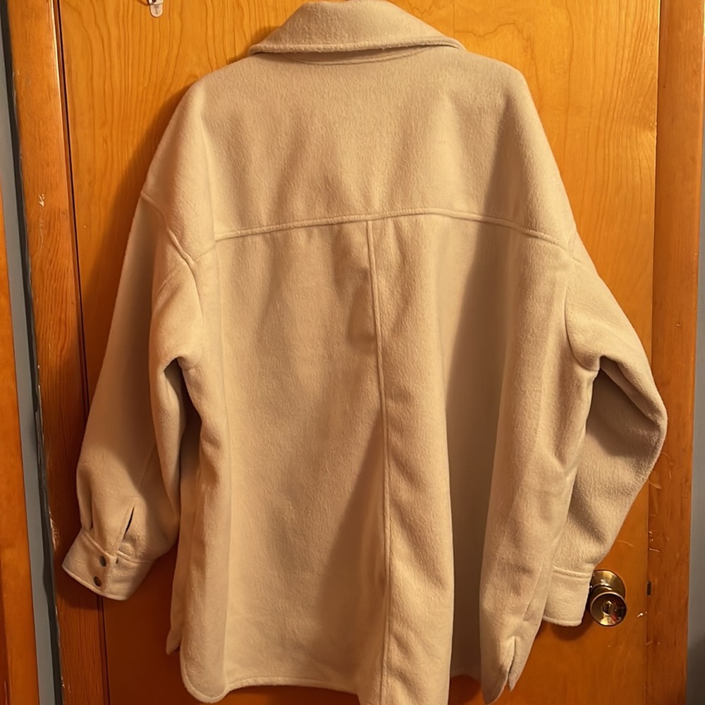 White Shacket - image 2